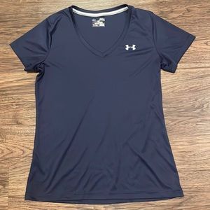 Women’s Under Armour size M dri fit v neck top